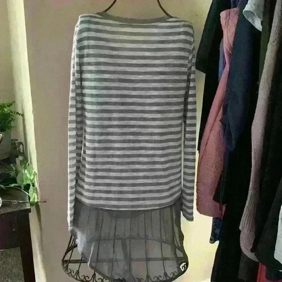 A’reve blouse size small - Picture 3 of 4